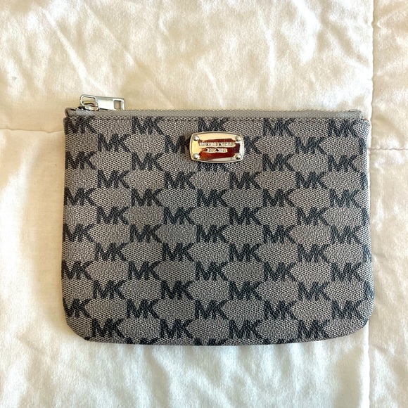 Michael Kors belt bag (belt not included) - Picture 1 of 5